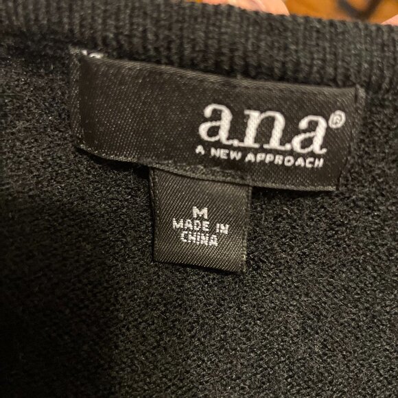 ana Sweater top Blakc and White medium - Picture 6 of 6